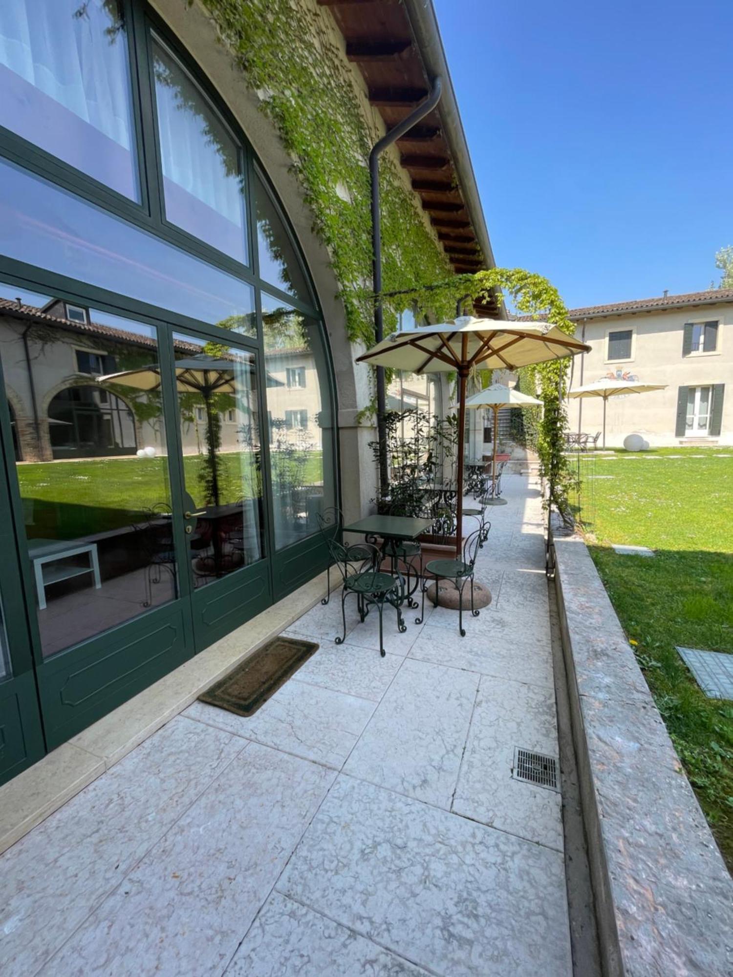 Relais Corte Paradiso Peschiera del Garda Exterior foto